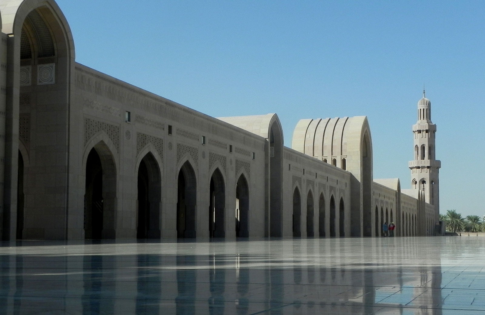 Meriden-Tours-Oman-Muscat-Grande-Moschea